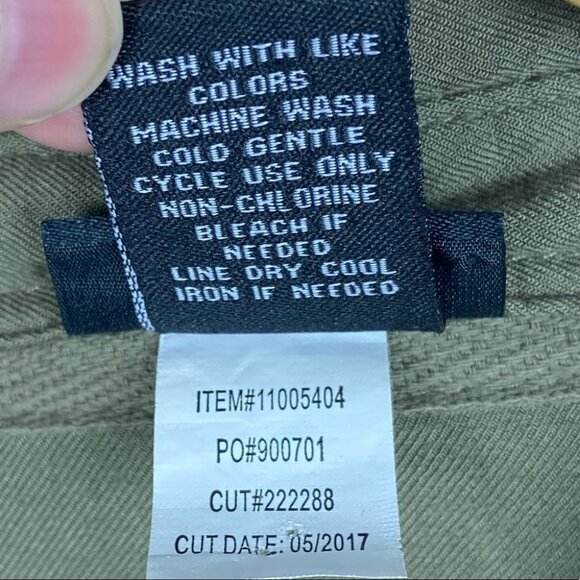 Torrid Army Green Twill Shirt Floral Embroidery Size 1X Bohemian Shirt Boho Top - Picture 9 of 12